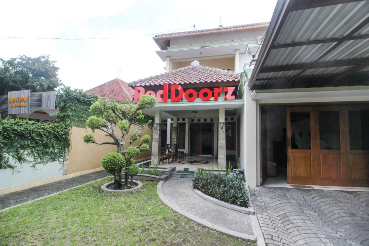 Reddoorz Plus @ Tegal Panggung Yogyakarta Kültér fotó